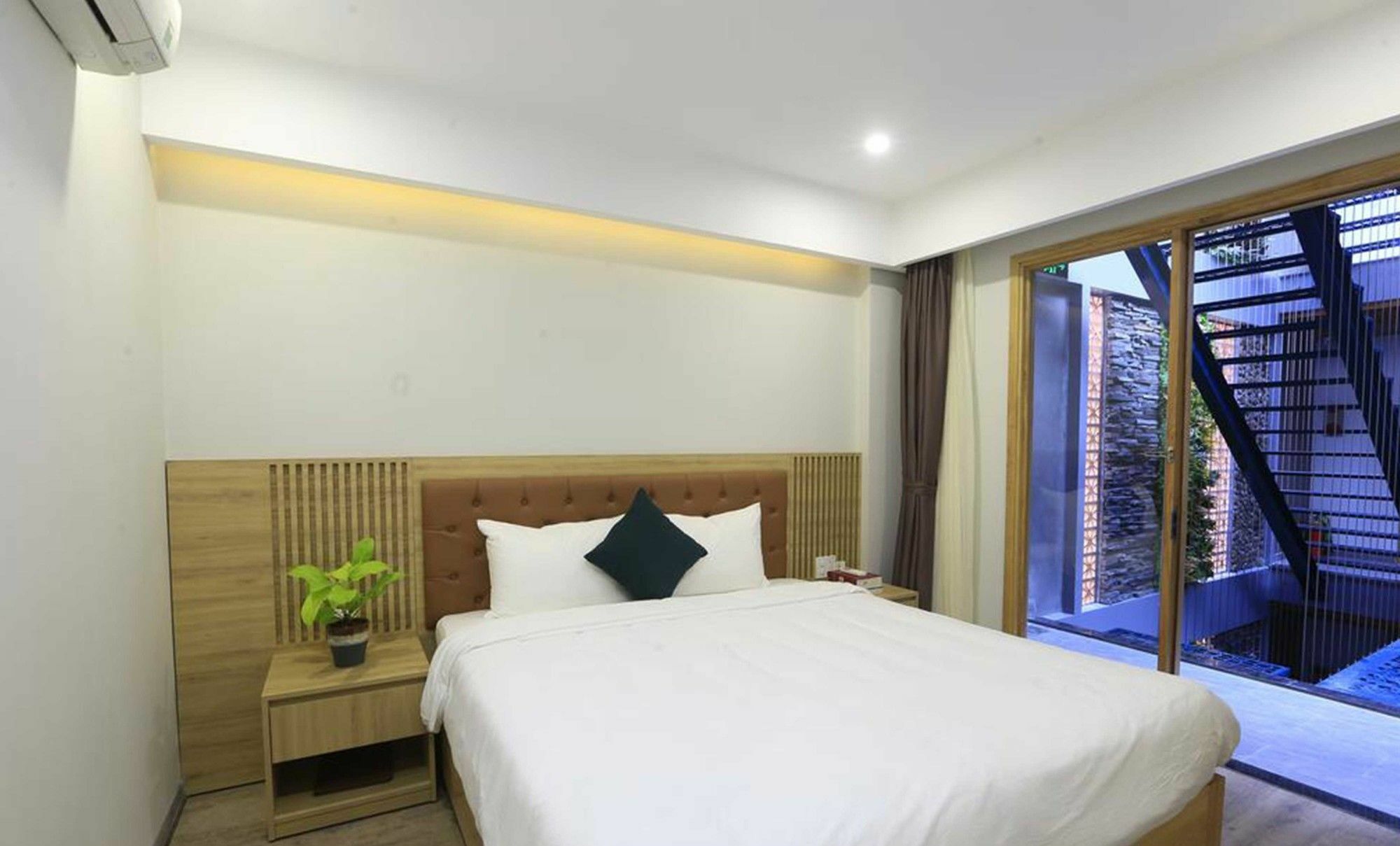 Zoneland Apartments - Lahome Beach Villa Đà Nẵng Extérieur photo
